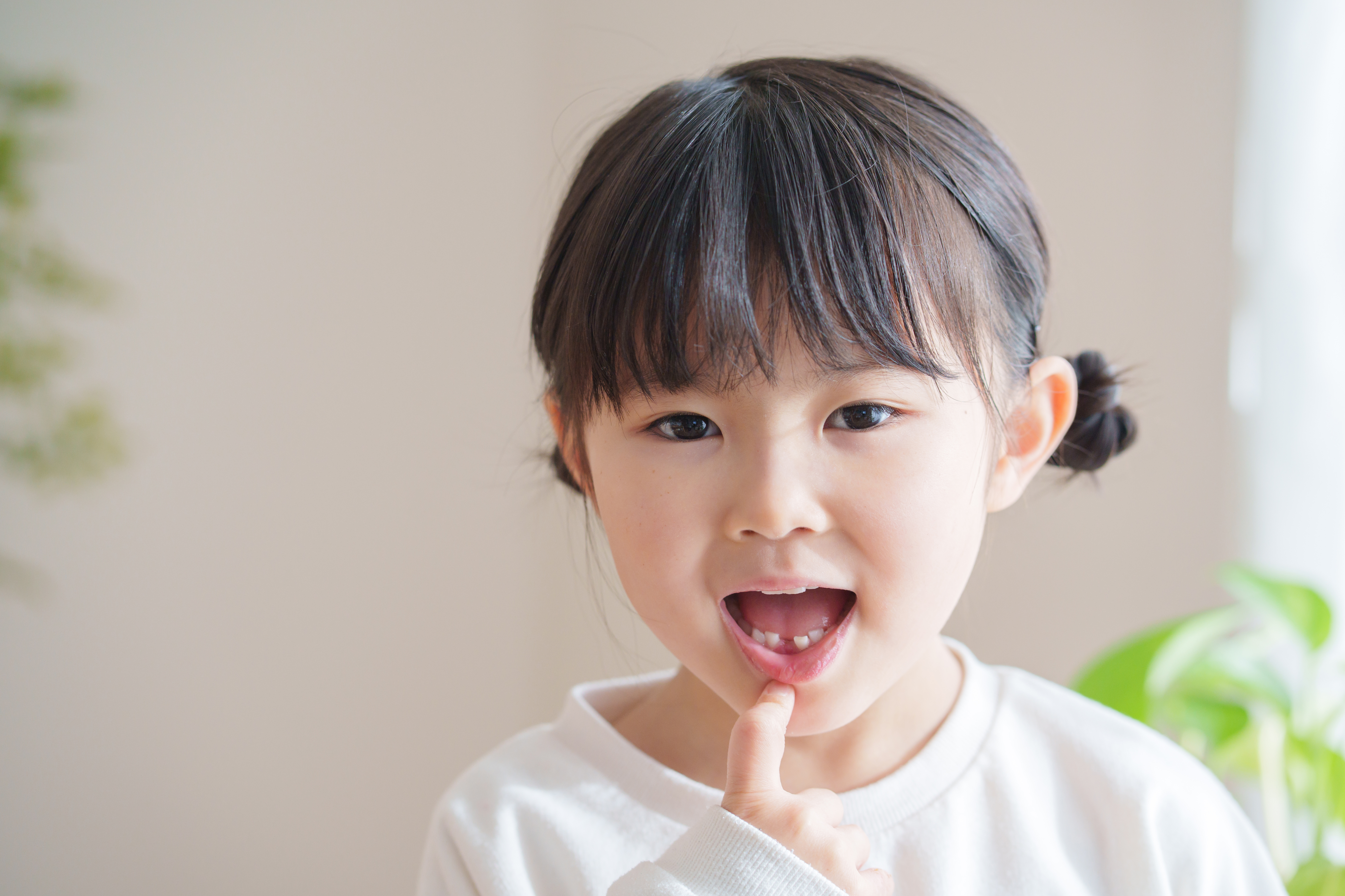 歯並びを治すために必要な「飲み込み」と「発音」の育て方